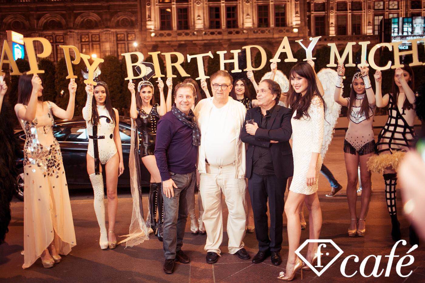 Modelele Fashiontv Romania au sărbătorit 20 de ani de Fashiontv la cel mai stylish eveniment susținut la F Cafe Viena